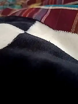 Snapshot of huzi518 chatting on 02.19.26 huzi518 online show from 02.19.26