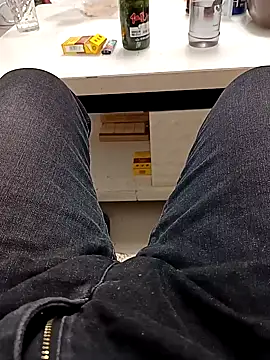 Snapshot of huzi518 chatting on 02.26.26 huzi518 online show from 02.26.26