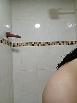 miakhalifaaa  online show from 03.27.26