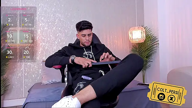 Colt Perci online show from 03.08.25