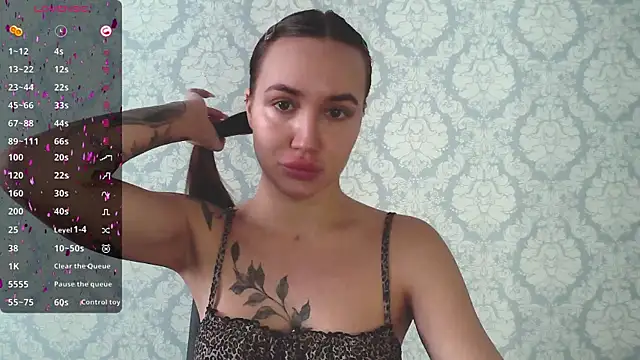 Snapshot of Stasia_Queen chatting on 02.18.25 Stasia Queen online show from 02.18.25