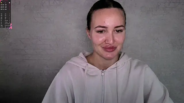 Snapshot of Stasia_Queen chatting on 10.20.25 Stasia Queen online show from 10.20.25