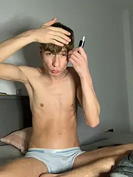 Snapshot of MiguelRausch chatting on 12.09.24 MiguelRausch online show from 12.09.24