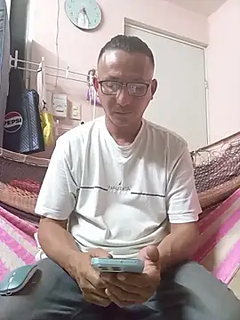 Andresguz35 online show from 11.03.25