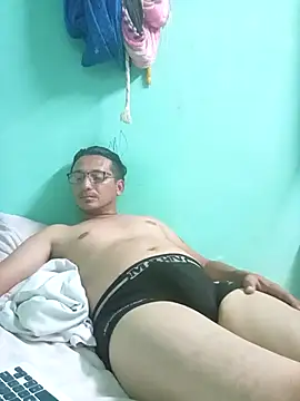 Andresguz35 online show from 03.04.26