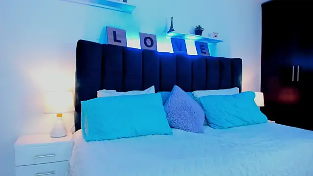 Mia brunette26 online show from 01.18.25