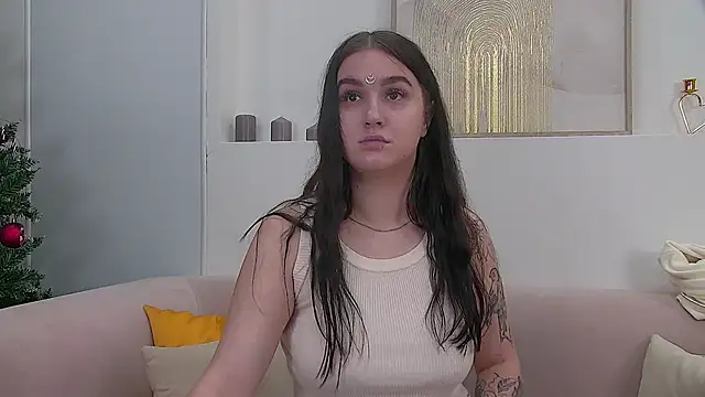 Snapshot of ChristinaMilton chatting on 12.31.24 ChristinaMilton online show from 12.31.24