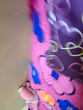 Snapshot of Sanaya_7 chatting on 11.22.25 Sanaya 7 online show from 11.22.25