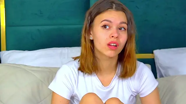 PollyLanders online show from 02.05.25