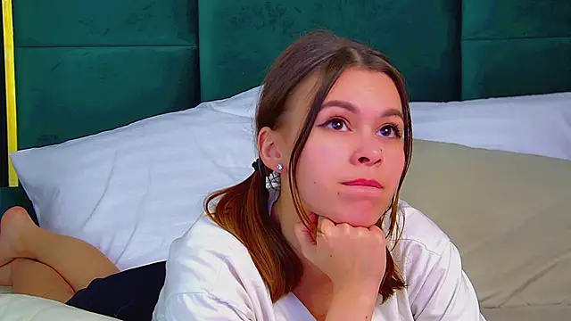 PollyLanders online show from 03.11.25