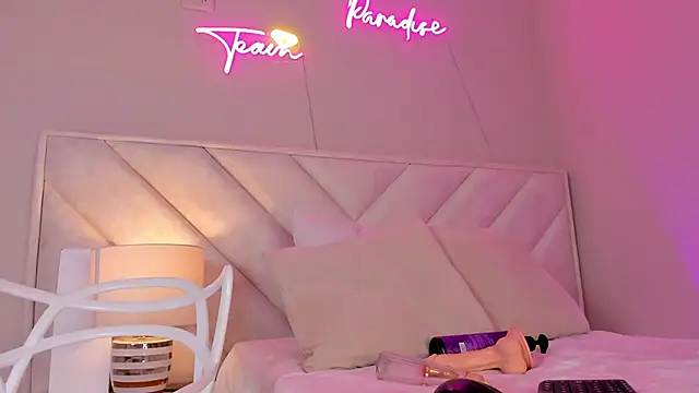 dani skinny  online show from 02.13.25