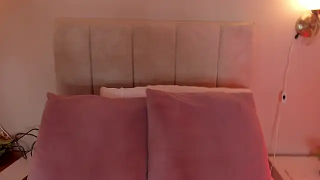 dani skinny  online show from 02.28.25