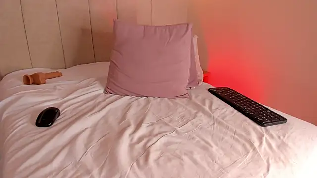 dani skinny  online show from 03.21.25