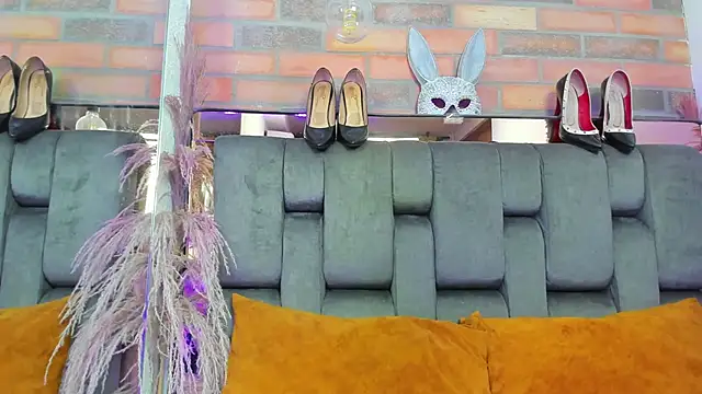 JESSYCORTES online show from 10.23.25