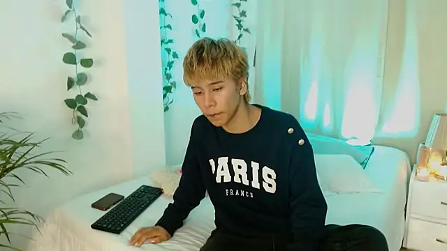 Tommyfoxboy online show from 01.09.25