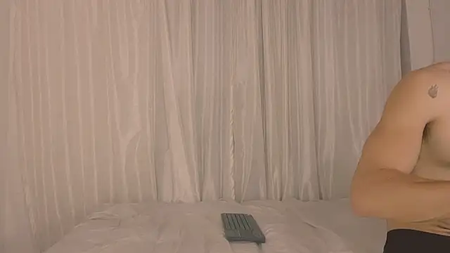 Miiafoxxx online show from 02.12.26