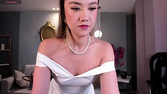 RebeccaHudson online show from 02.26.26