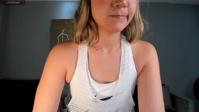 RebeccaHudson online show from 03.17.26