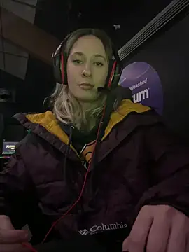 M1ssyk1ssy online show from 12.19.24