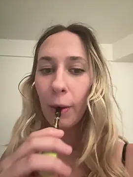 M1ssyk1ssy online show from 12.19.24