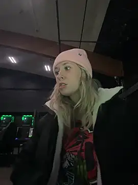 M1ssyk1ssy online show from 12.31.24