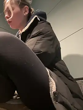 M1ssyk1ssy online show from 01.09.25