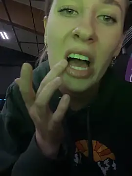 M1ssyk1ssy online show from 02.05.25