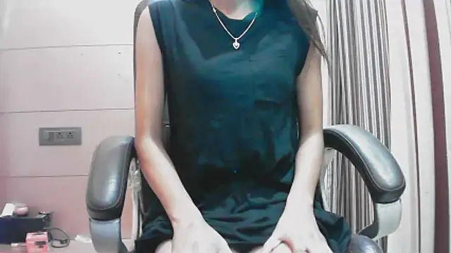 Snapshot of collage_hoty chatting on 11.05.25 collage hoty online show from 11.05.25