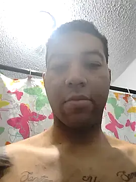 Snapshot of Morenocosta12 chatting on 11.25.25 Morenocosta12 online show from 11.25.25