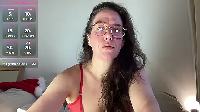 MilkyHoneyLullabies online show from 12.04.25