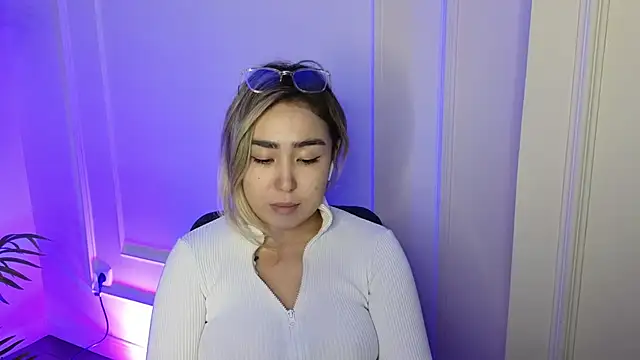 Deiri Delightful online show from 12.05.24