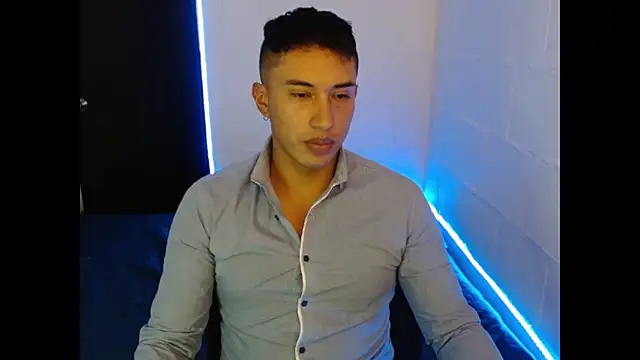 Snapshot of Davixx258 chatting on 02.22.25 Davixx258 online show from 02.22.25