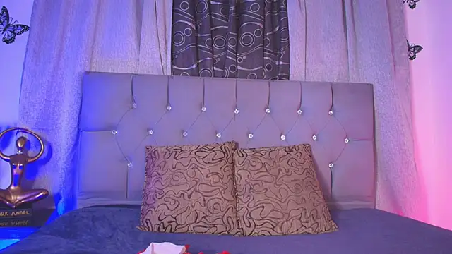 meggan 77 online show from 12.04.25