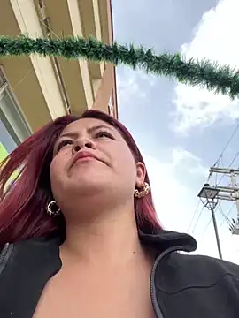 lia moon77 online show from 12.12.24