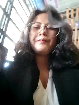 Snapshot of lara_moon25 chatting on 12.13.24 lara moon25 online show from 12.13.24