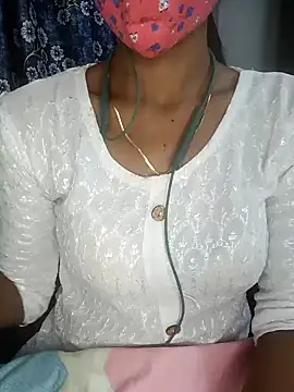 Snapshot of Miakhalifatamil chatting on 12.14.24 Miakhalifatamil online show from 12.14.24