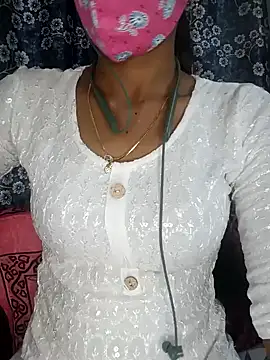 Snapshot of Miakhalifatamil chatting on 12.21.24 Miakhalifatamil online show from 12.21.24