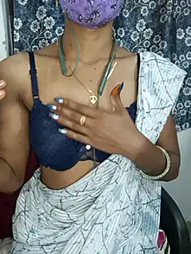 Snapshot of Miakhalifatamil chatting on 12.29.24 Miakhalifatamil online show from 12.29.24