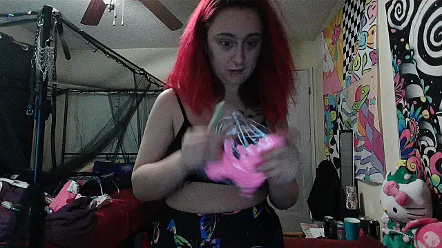 Snapshot of NovaLove2002 chatting on 12.26.24 NovaLove2002 online show from 12.26.24