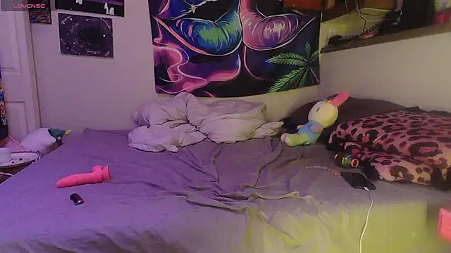 NovaLove2002 online show from 02.25.26