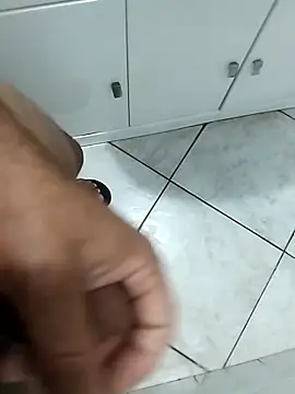 Snapshot of catopper0001 chatting on 10.30.25 catopper0001 online show from 10.30.25