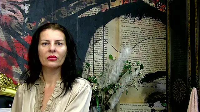 TessaKlarn online show from 10.25.25