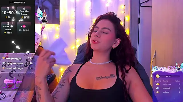 Sophiee Hill online show from 03.04.25