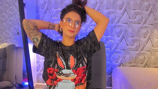 Sophiee Hill online show from 07.13.26