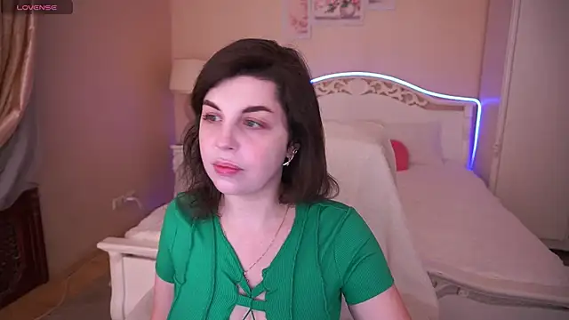 MirandaWong online show from 01.29.25