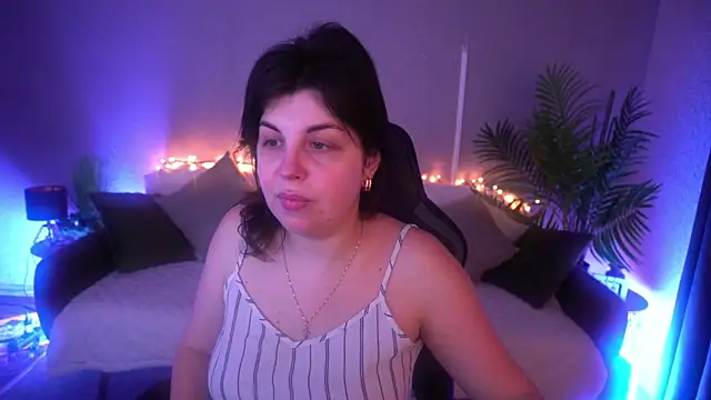 MirandaWong online show from 03.22.26