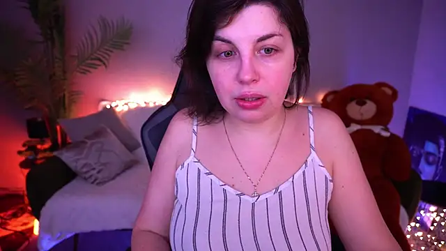 MirandaWong online show from 04.11.26