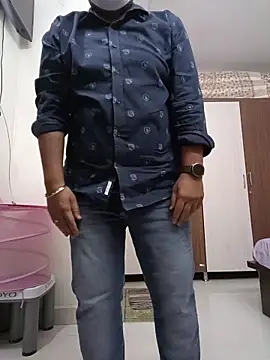 Snapshot of ridetoheaven chatting on 12.21.25 ridetoheaven online show from 12.21.25