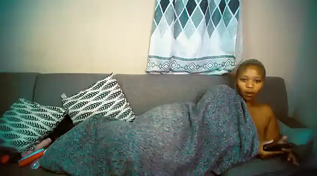 GoldenPussyXOXO online show from 12.22.24