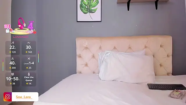 Snapshot of Soe_Lara chatting on 10.29.25 Soe Lara online show from 10.29.25